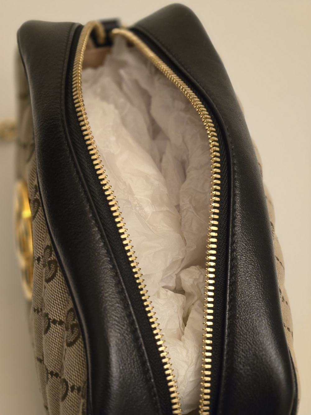 Gucci GG Marmont Beige Black Crossbody Bag - Picture 7 of 9